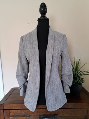 H&M Open Front Blazer Women's Size 4 Grey  Texrured 3/4 Gathered Sleeve Classic
